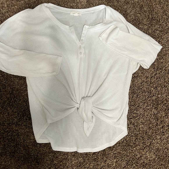 Front tie white long sleeve - Picture 1 of 6